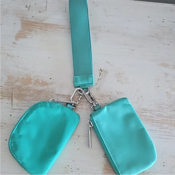 Lululemon Dual Pouch Wristlet - Picture 6 of 7